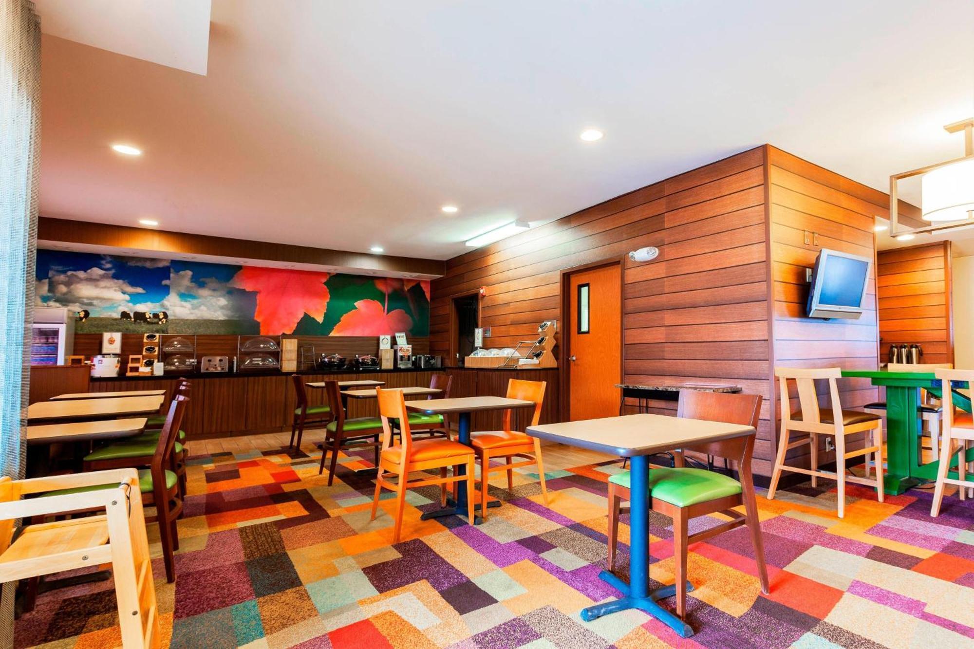 Fairfield Inn By Marriott Ponca City Экстерьер фото