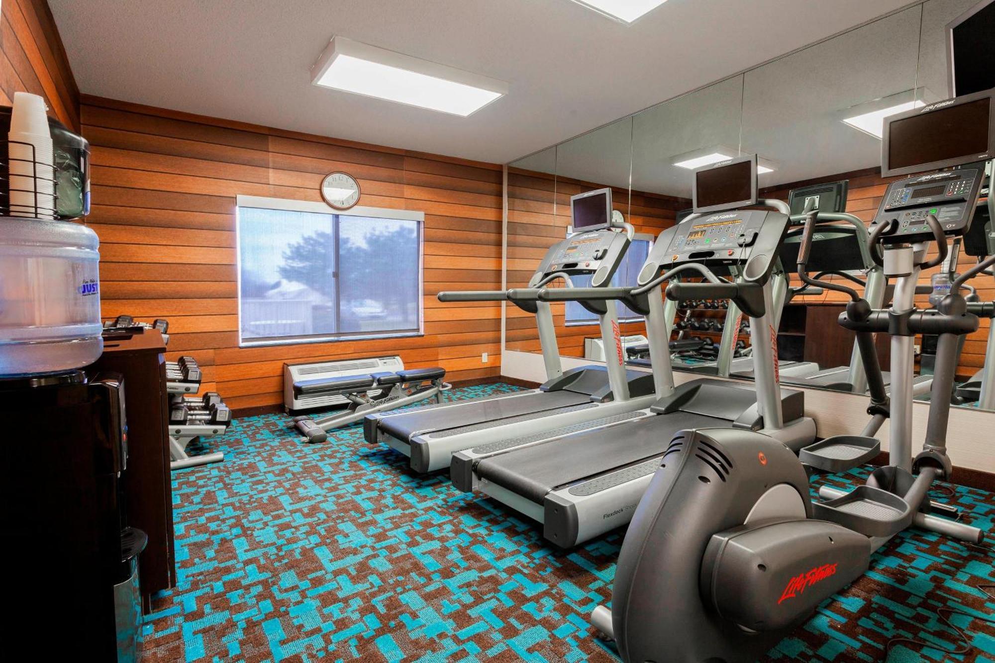 Fairfield Inn By Marriott Ponca City Экстерьер фото