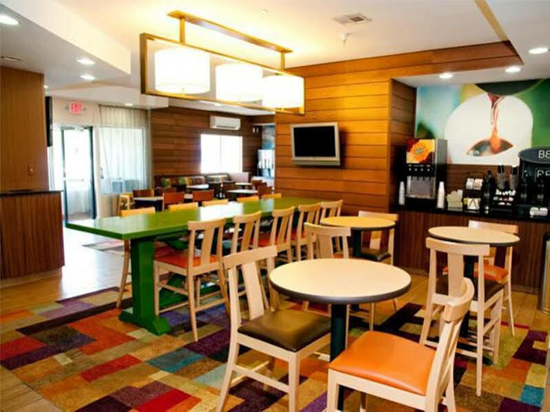 Fairfield Inn By Marriott Ponca City Экстерьер фото