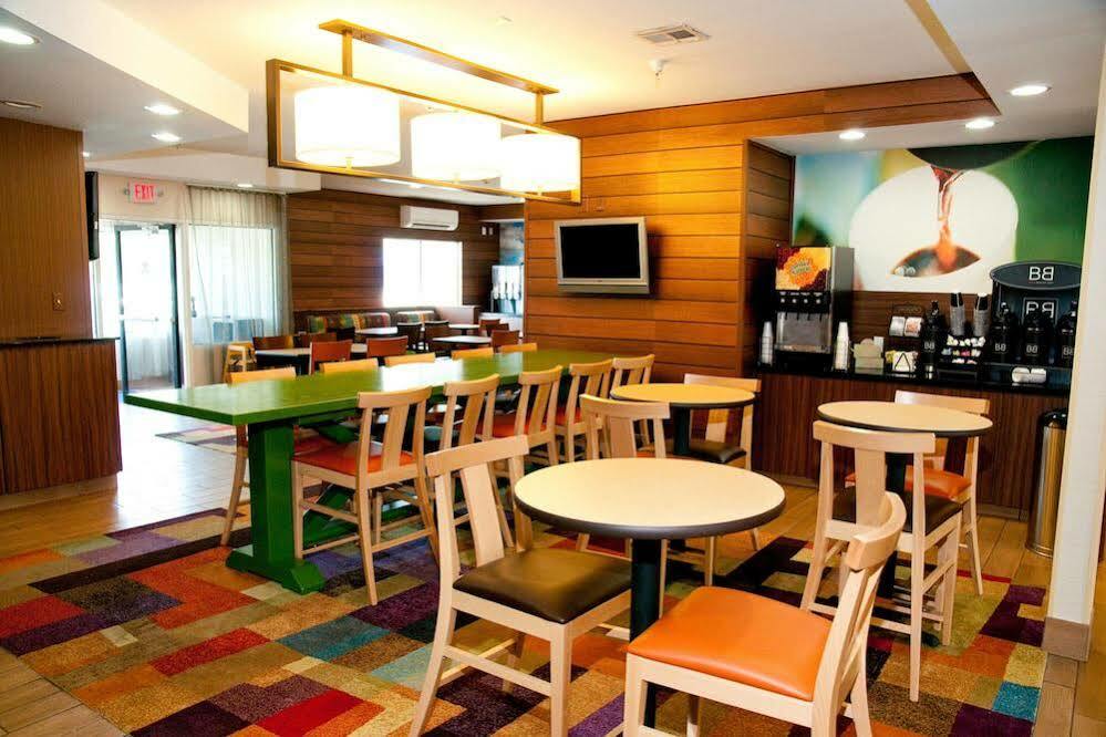 Fairfield Inn By Marriott Ponca City Экстерьер фото
